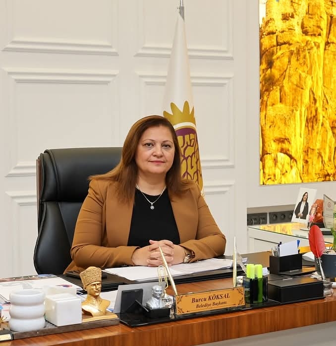 Burcu Köksal Bulunduğum Yerdeyim Hiçbir Yere Gitmiyorum