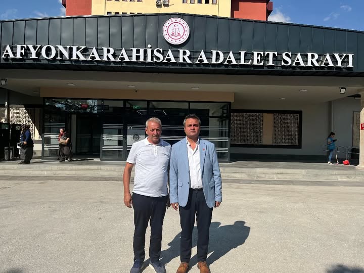 CHP'den Ahmet Hamdi Çamlı'ya Suç Duyurusu: Atatürk'e Yönelik Saldırılar Meclis'e Taşındı