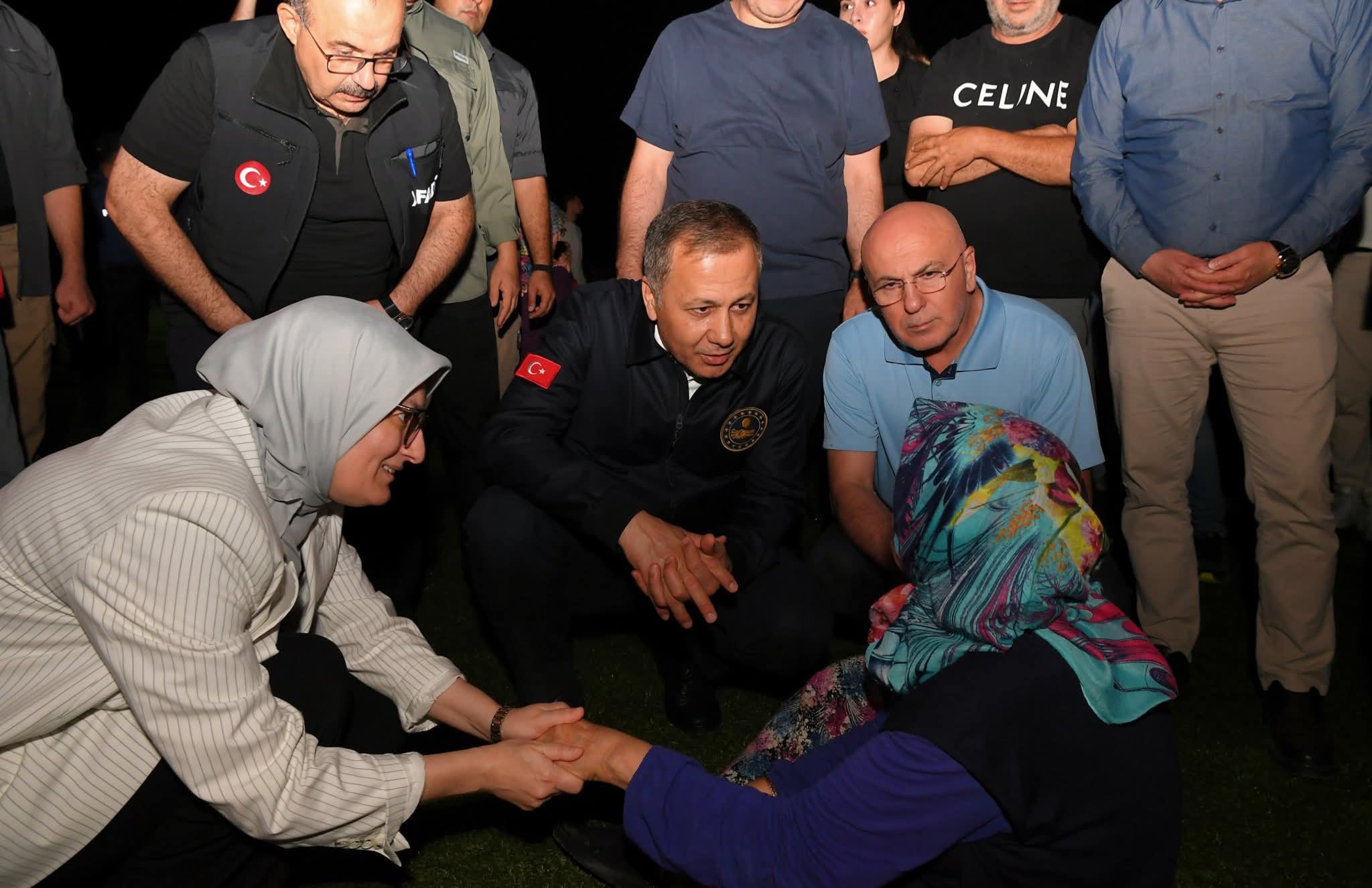 Balıkesir Sındırgı'da Meydana Gelen Deprem Sonrası İçişleri Bakanı'ndan Açıklama