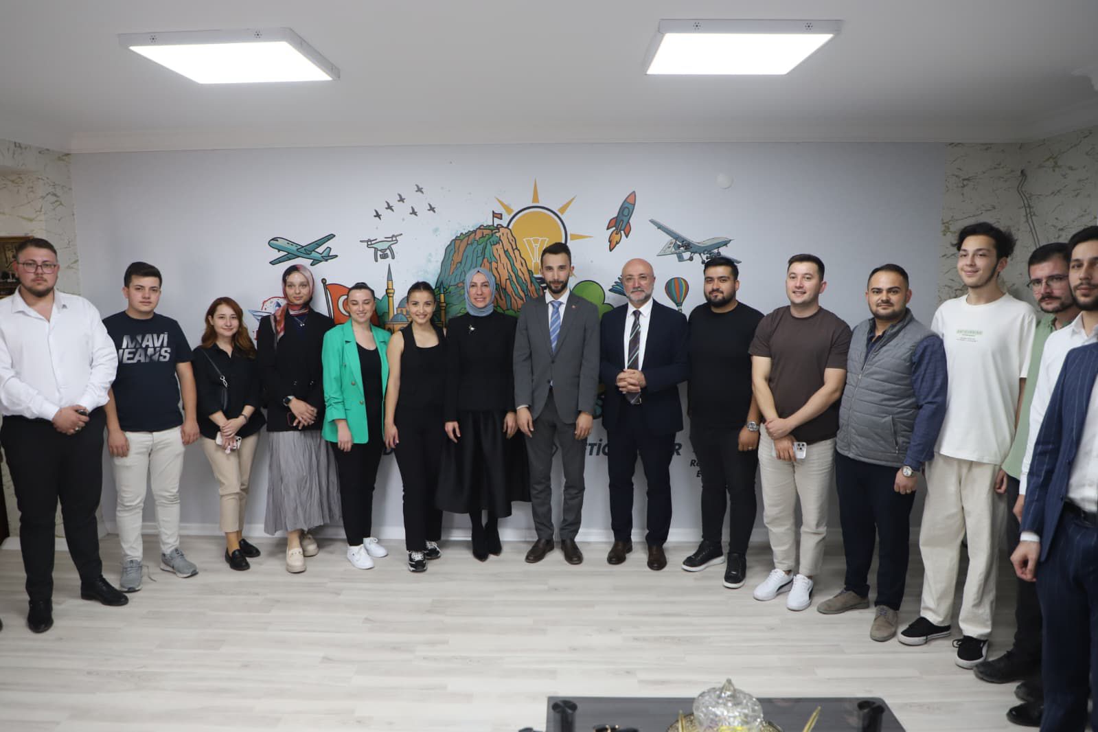 AK PARTİ AFYON TEŞKİLATI, BAKAN YARDIMCISI KOÇOĞLU’NU AĞIRLADI