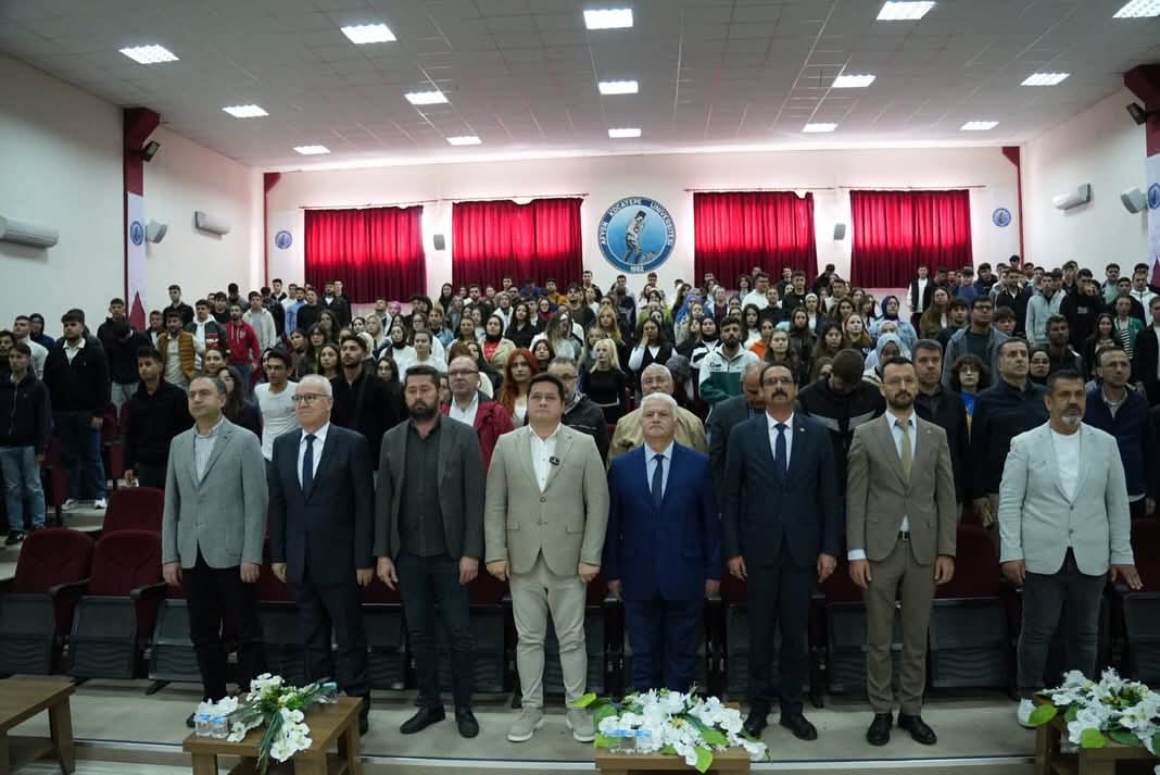 Başkan AYNACI Öğrencilerle Buluştu