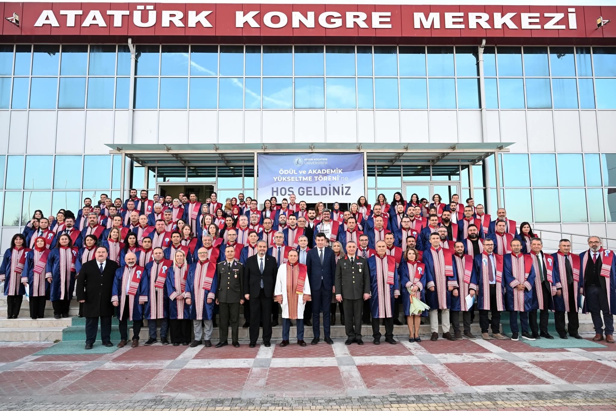 AKÜ 2025 Yılı Ödül ve Akademik Yükseltme Töreni Gerçekleştirildi