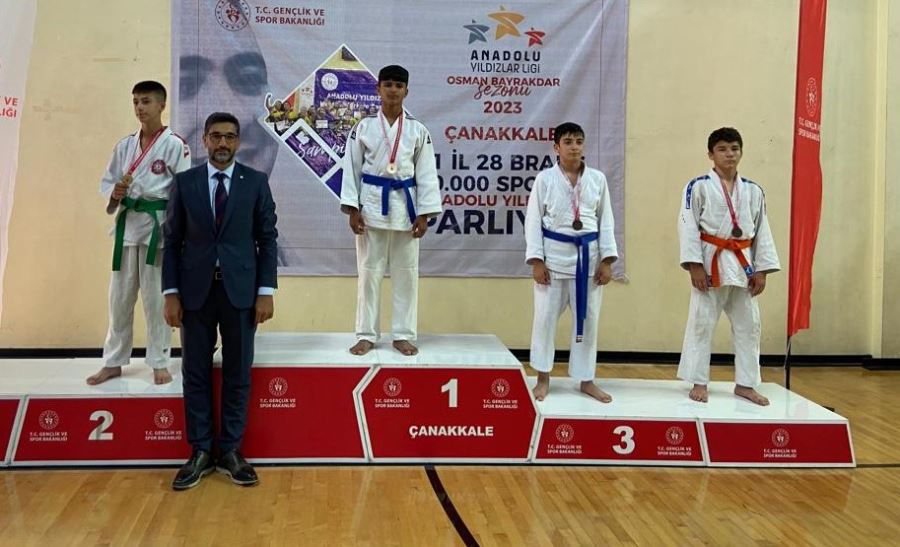 Cimbil, Judo Yarı Finalinde birinci oldu