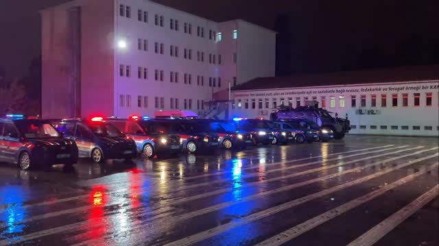 33 İlde Jandarma Operasyonu: 69 FETÖ Şüphelisi Yakalandı