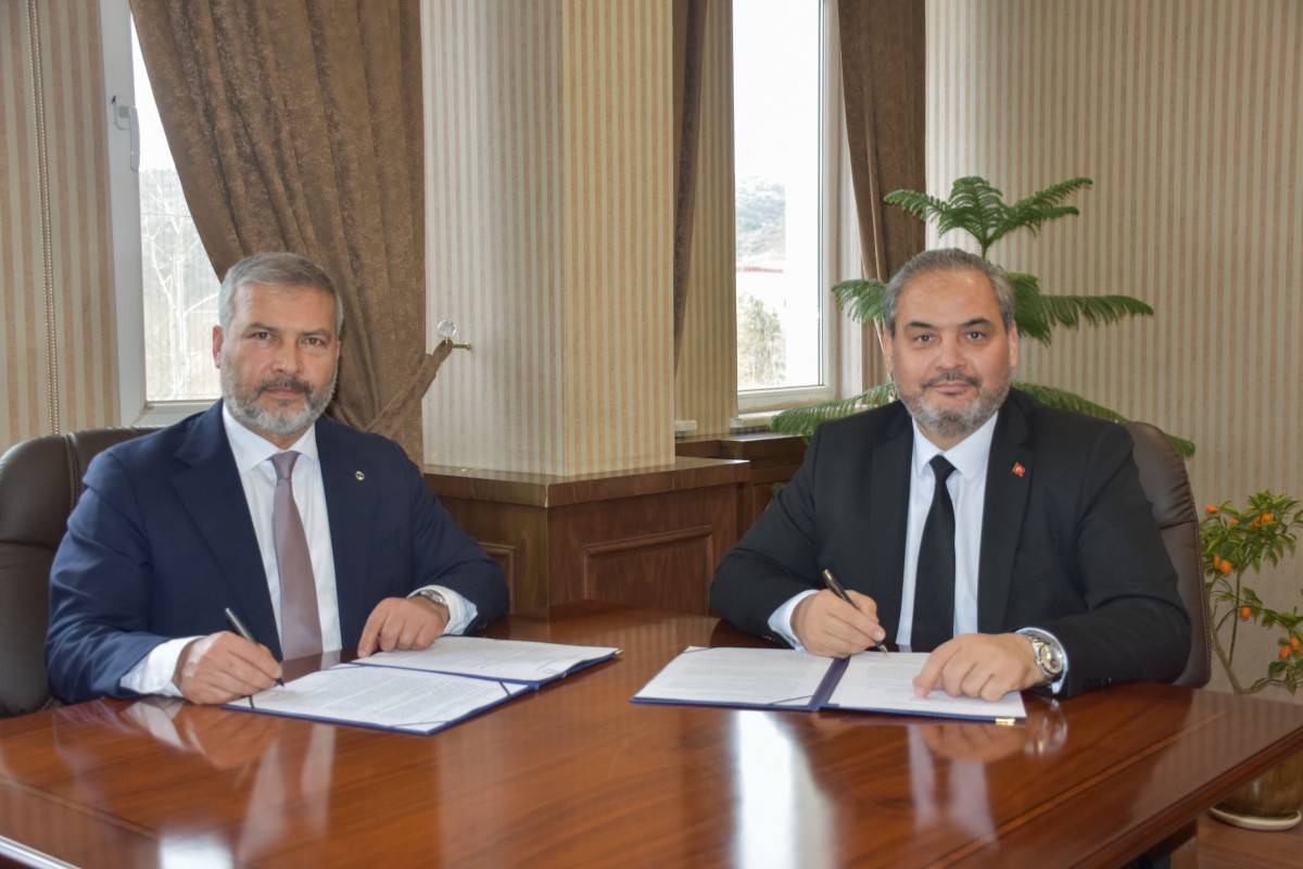 AFSÜ ve Anadolu Üniversitesi Güçlerini Birleştirdi