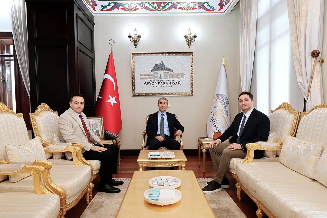 Afyonkarahisar Valiliği, Vali Dr. Naci Aktaş'ın Botaş Nehir Tekstil Yetkilileriyle Görüşmesini Paylaştı