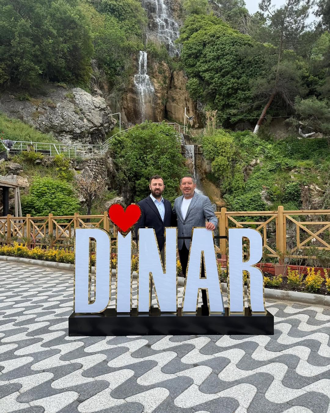 AK Parti Afyonkarahisar Teşkilat Uzmanı Dinar Belediye Başkanı Veysel Topçu'yu Ziyaret Etti