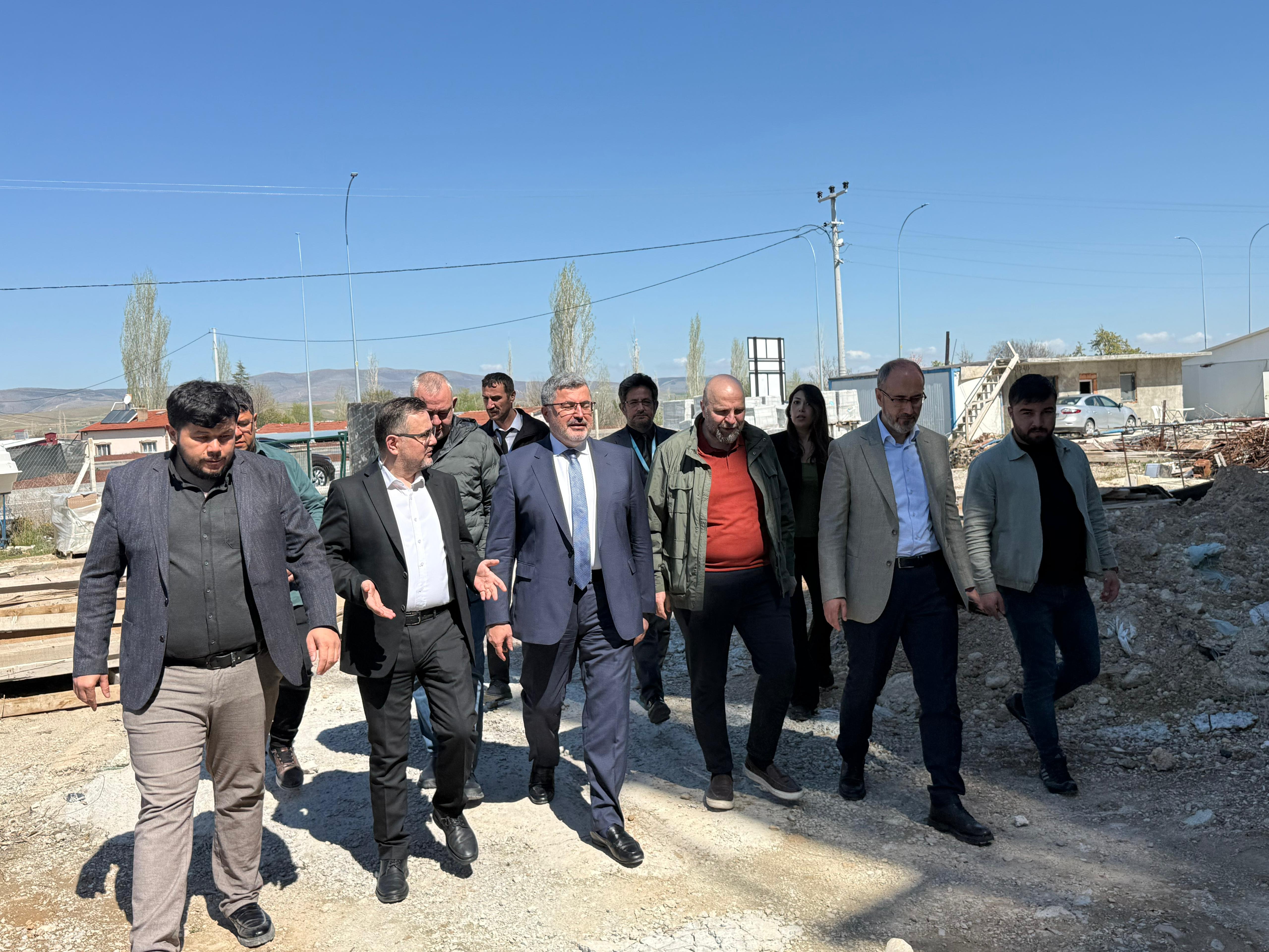 Ali Özkaya, Emirdağ ve Bolvadin’de Sağlık Yatırımlarını Yerinde İnceledi