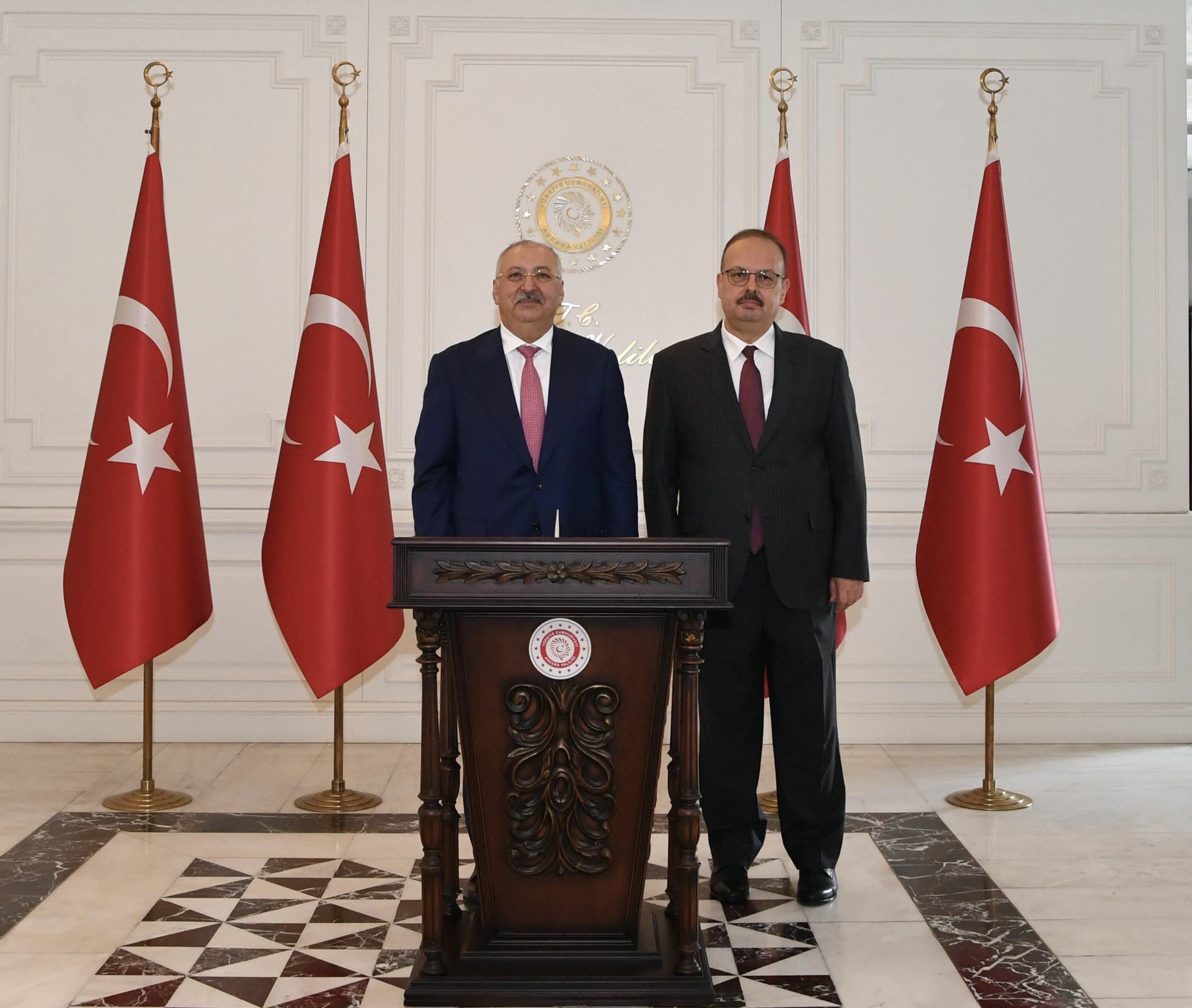 Anayasa Mahkemesi Üyesi Kıratlı, Vali Canbolat'ı Ziyaret Etti