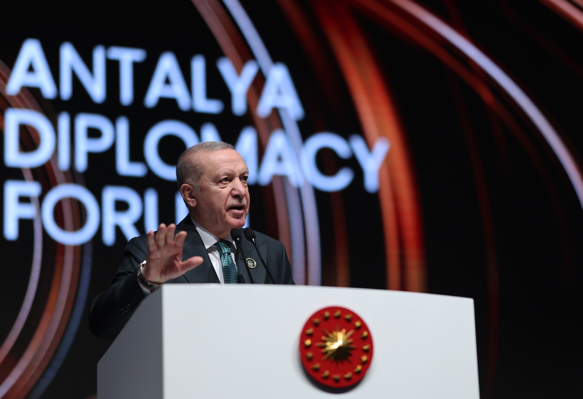 Antalya Diplomasi Forumu Başladı