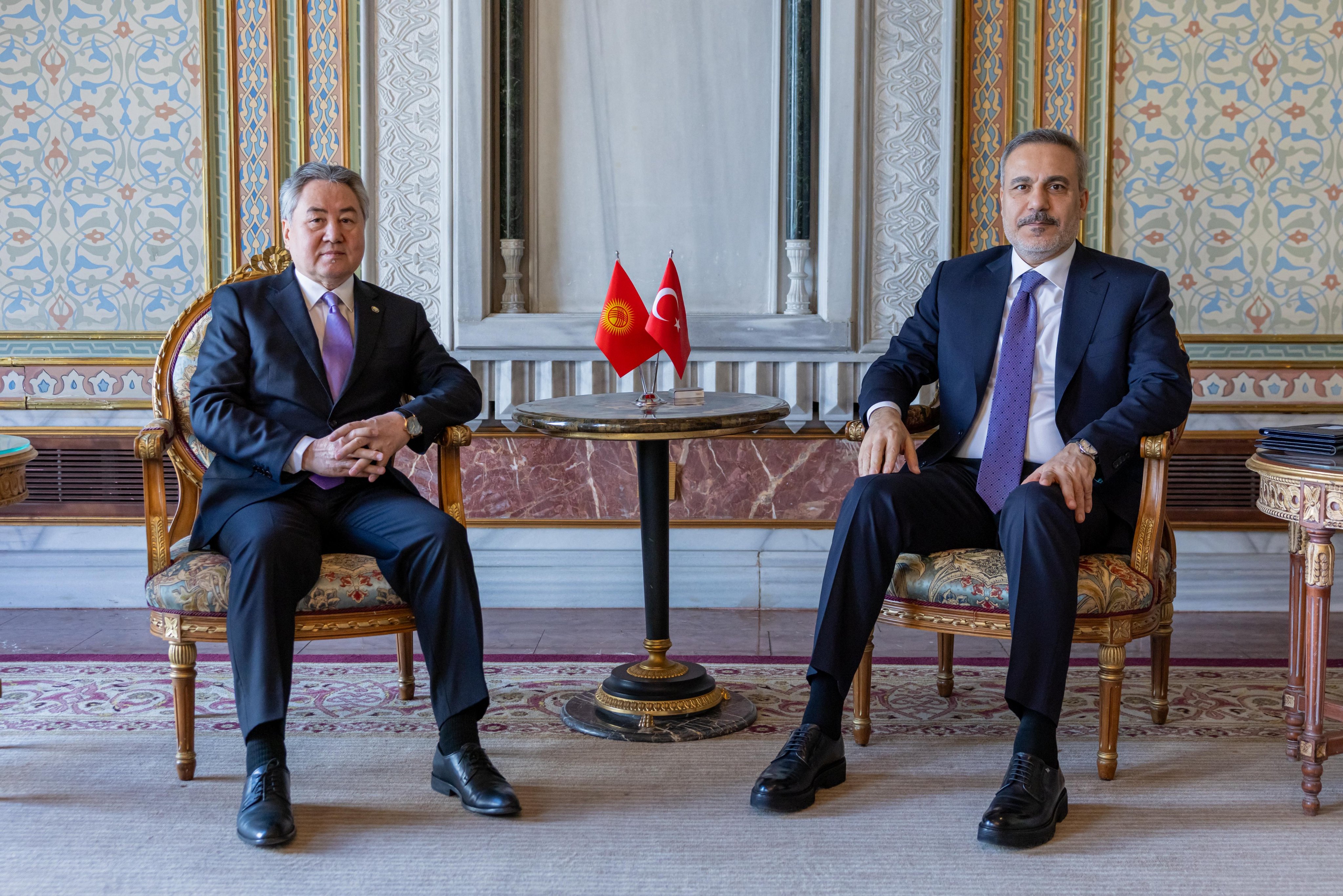 Bakan Fidan Kırgız Mevkidaşıyla Görüştü