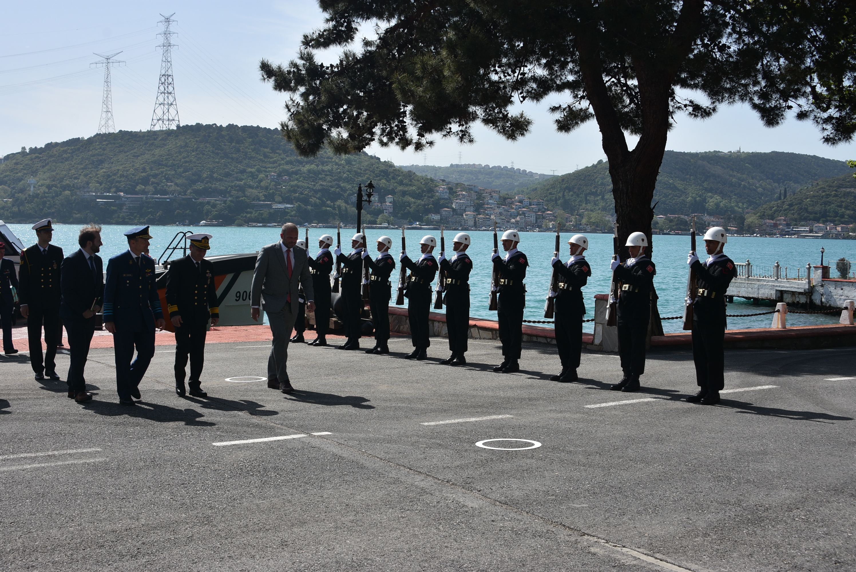 Belçika Savunma Bakanlığı İstanbul Boğazı Komutanlığı'nı Ziyaret Etti