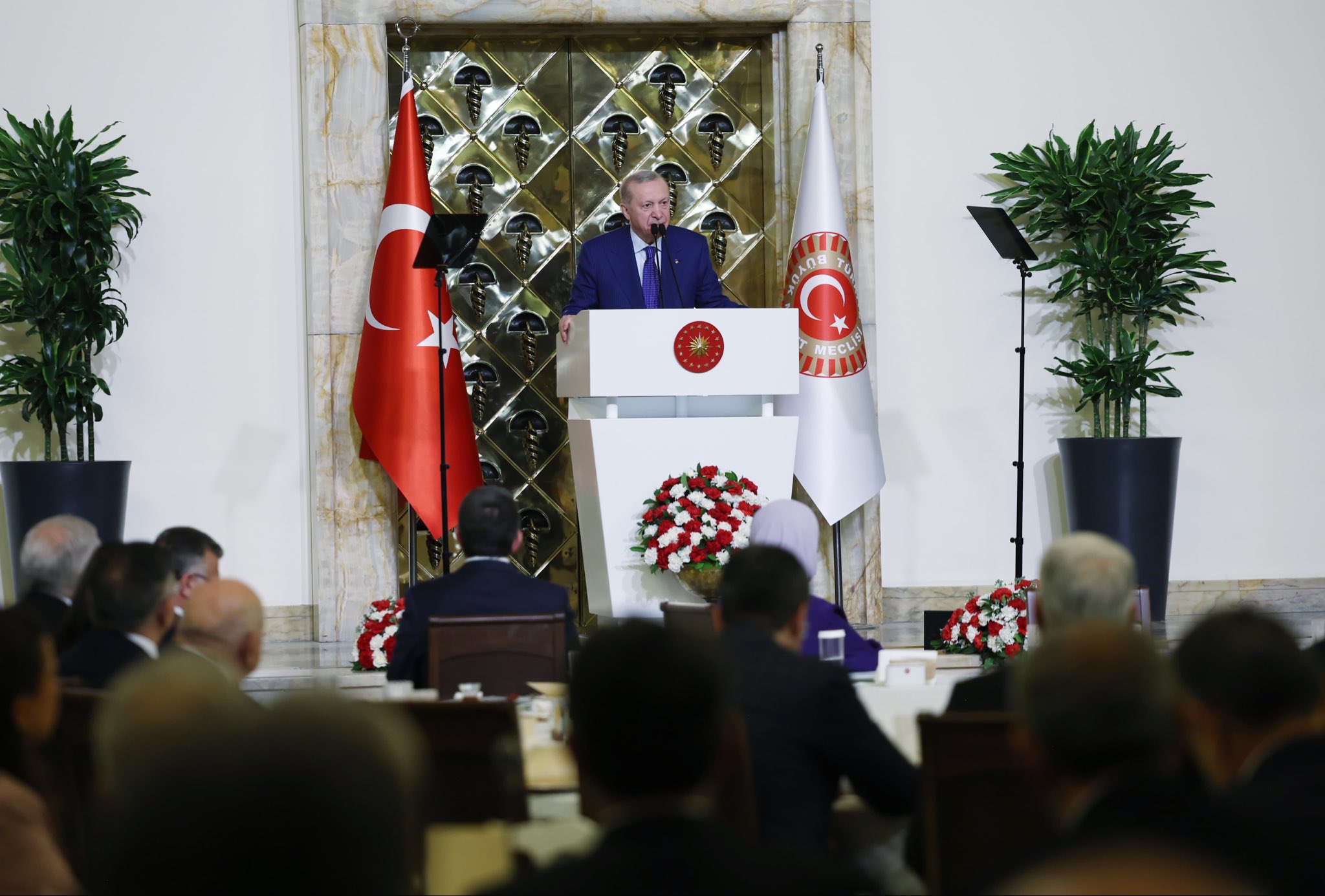 Cumhurbaşkanı İftar Sofrasında