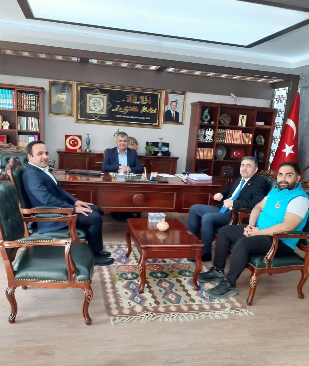 Emirdağ Belediye Başkanı Serkan Koyuncu, İlçe Müftüsü Cihan Eker ve Türkiye Diyanet Vakfı Müfettişi Orhan Yücetaş'a Teşekkür Etti