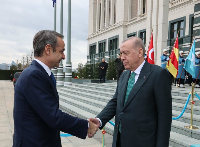 Erdogan ve Miçotakis Görüştü