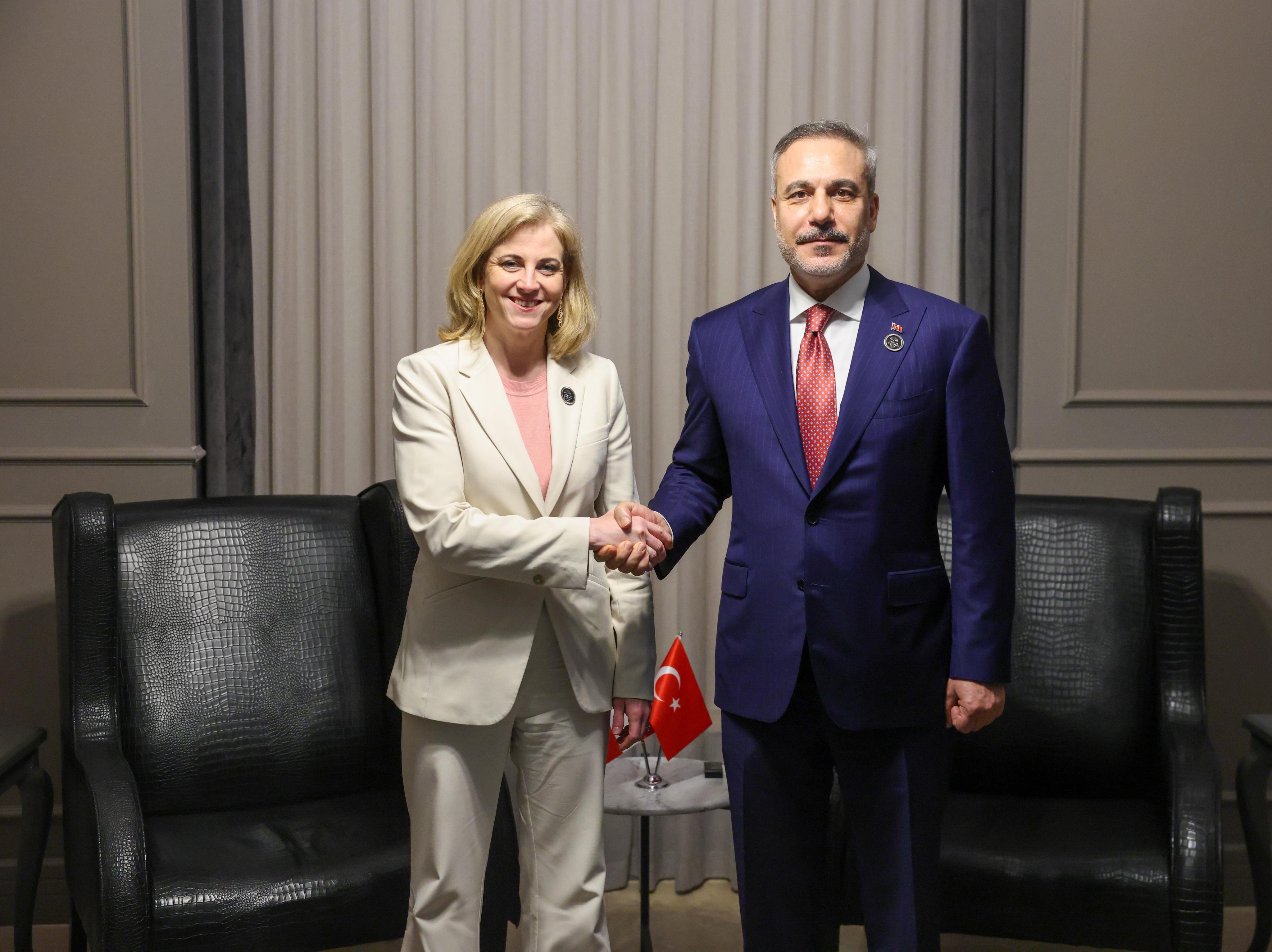 Hakan Fidan, Avusturya Dışişleri Bakanı ile görüştü