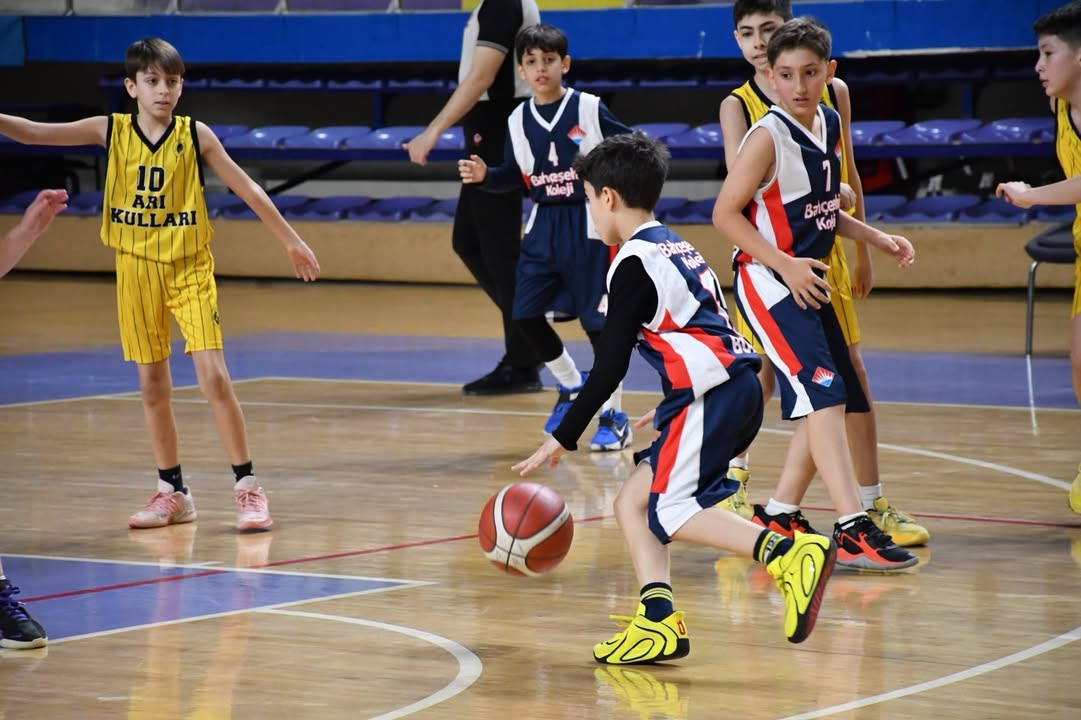 Okul Sporları Küçükler Basketbol Grup Müsabakaları Sona Erdi