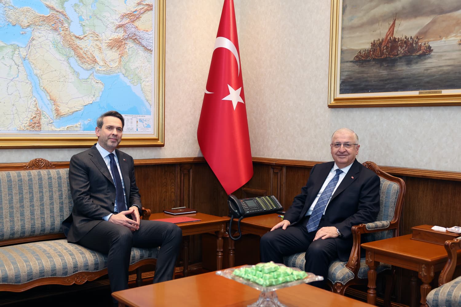 Savunma ve Enerji Bakanları Görüştü