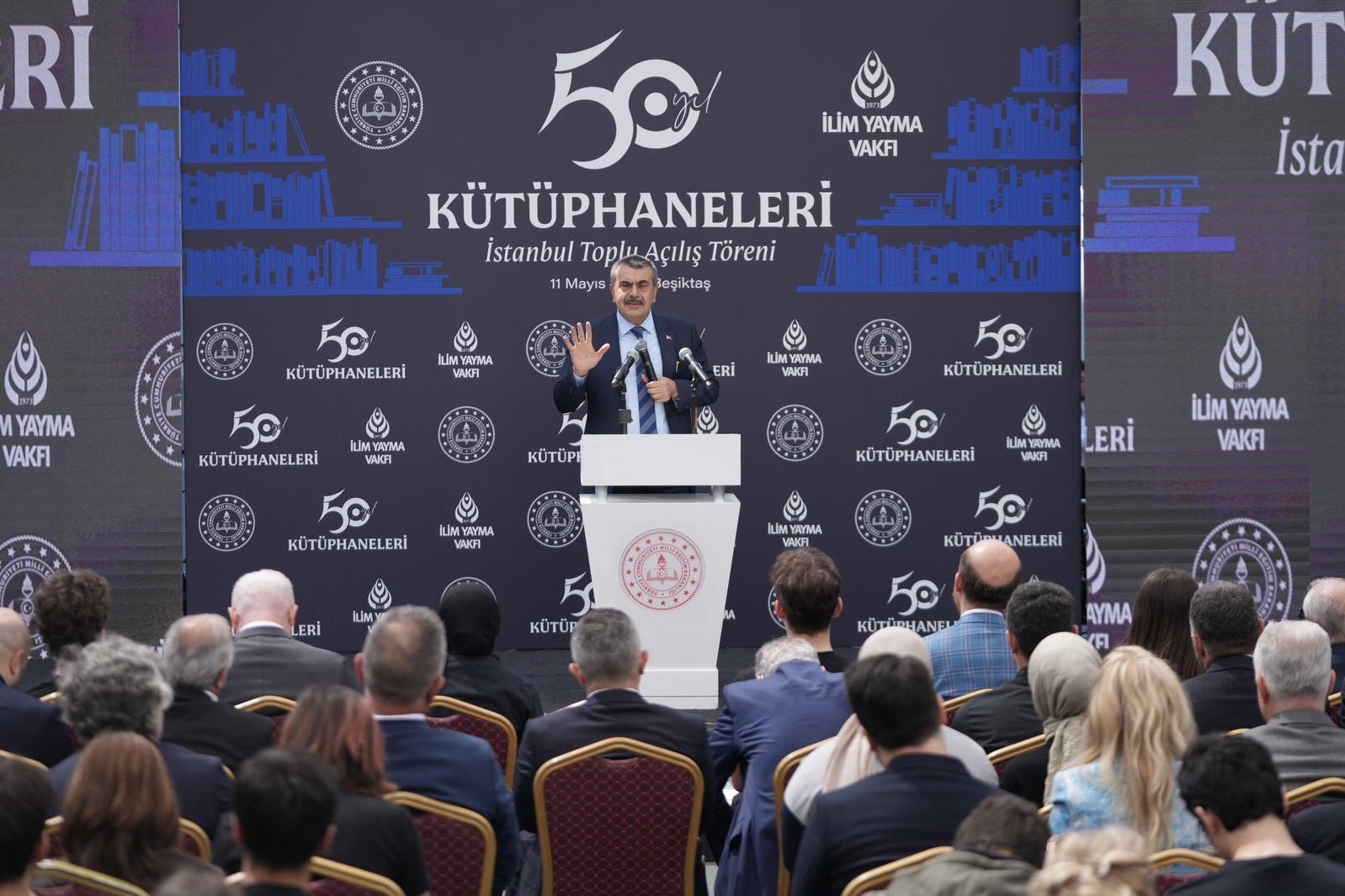 Tekin, İstanbul'da 50. Yıl Kütüphaneleri Açılış Törenine Katıldı