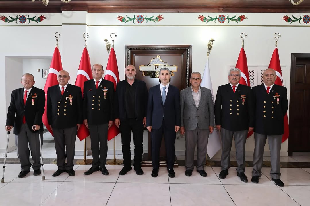 Valimiz Dr. Naci Aktaş, Malul Gazi ve Şehit Yakınlarını Kabul Etti