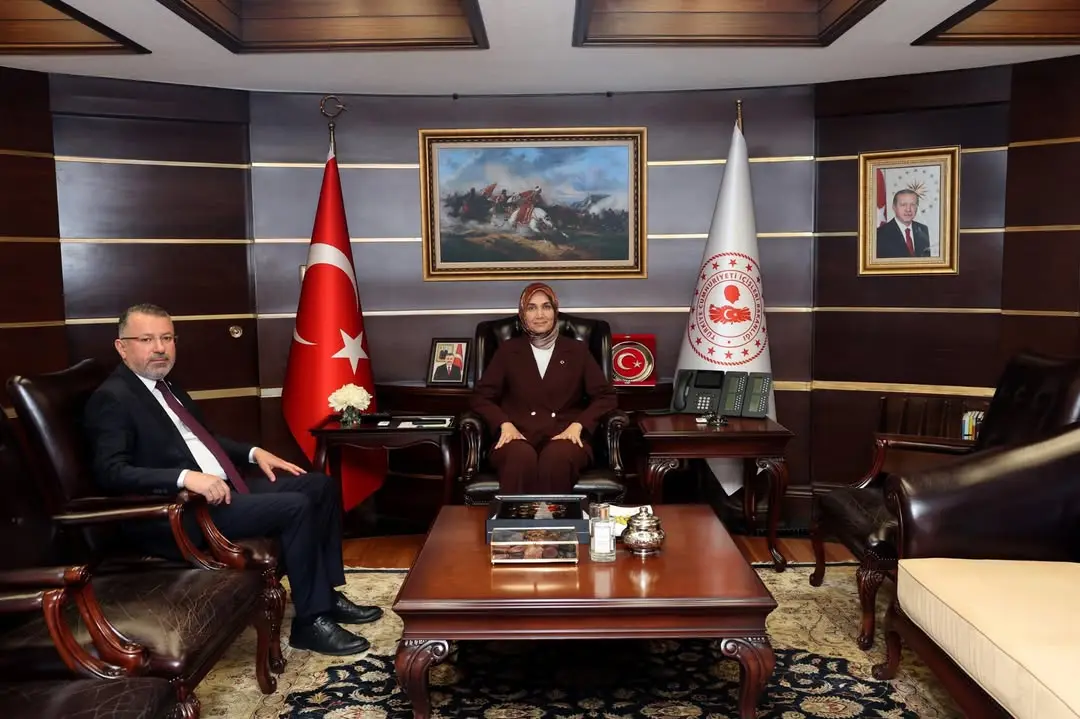 İçişleri Bakan Yardımcısı Kübra Güran Yiğitbaşı, Karabük Üniversitesi Rektörü ile İş Birliği Toplantısı Yaptı