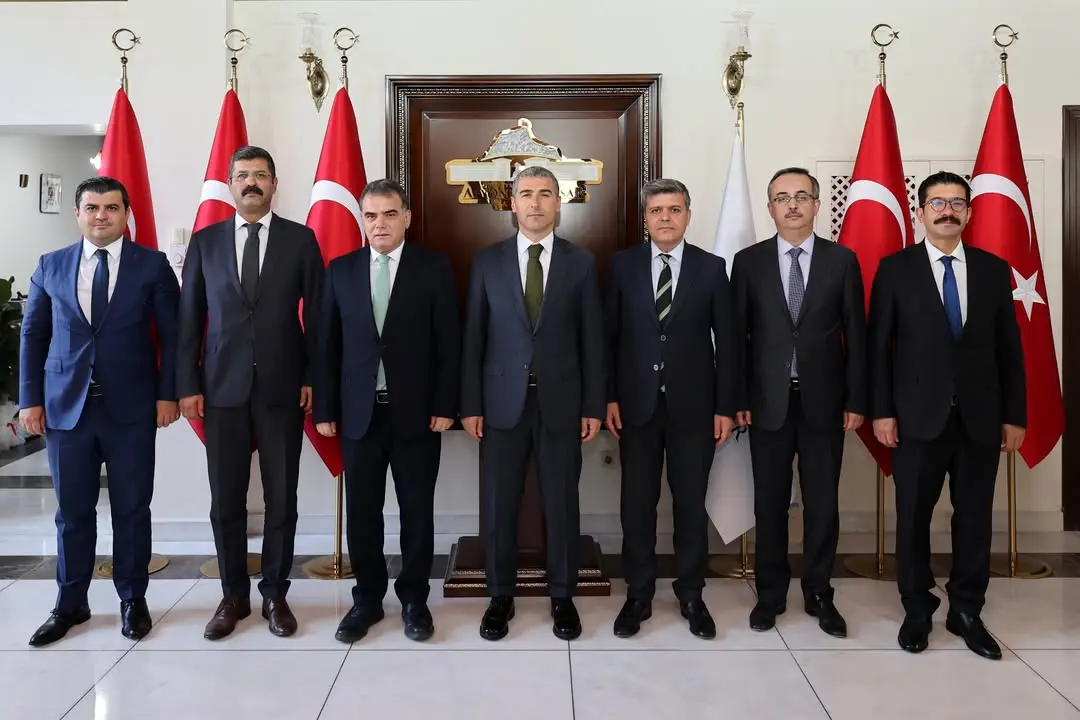 İçişleri Bakanlığı Mülkiye Başmüfettişi Adnan Gürsoy ve Ekibi Valimiz Dr. Naci Aktaş'ı Ziyaret Etti