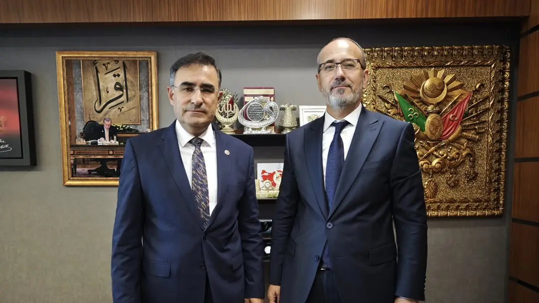 İl Sağlık Müdürü Dr. Hakkı Öztürk, AK Parti Afyonkarahisar Milletvekili Dr. Hasan Arslan'ı Ziyaret Etti