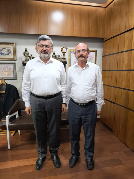 AK Parti Afyonkarahisar Milletvekili Özkaya, İl Yönetim Kurulu Üyesini TBMM'de Ağırladı